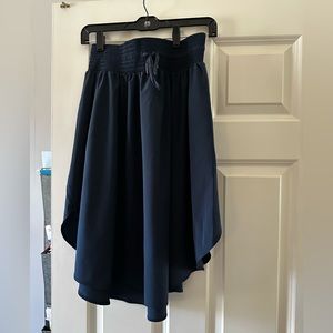 Lululemon Navy Blue skirt size 8